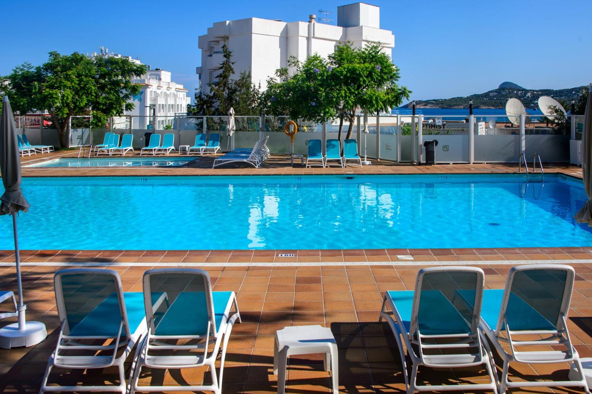 Hotel Vibra Riviera Sant Antoni de Portmany Esterno foto