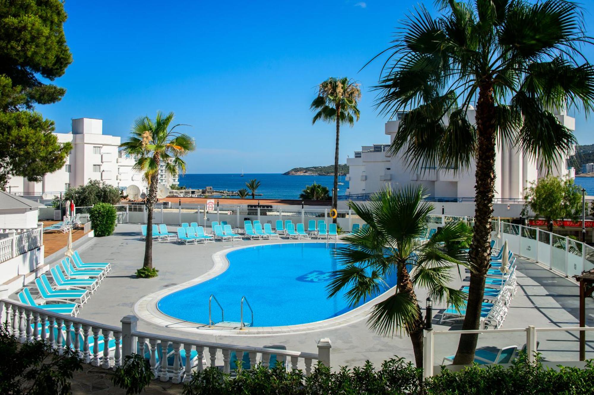 Hotel Vibra Riviera Sant Antoni de Portmany Esterno foto