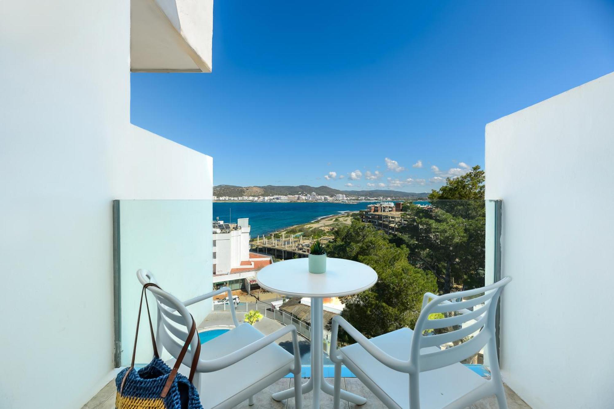 Hotel Vibra Riviera Sant Antoni de Portmany Esterno foto